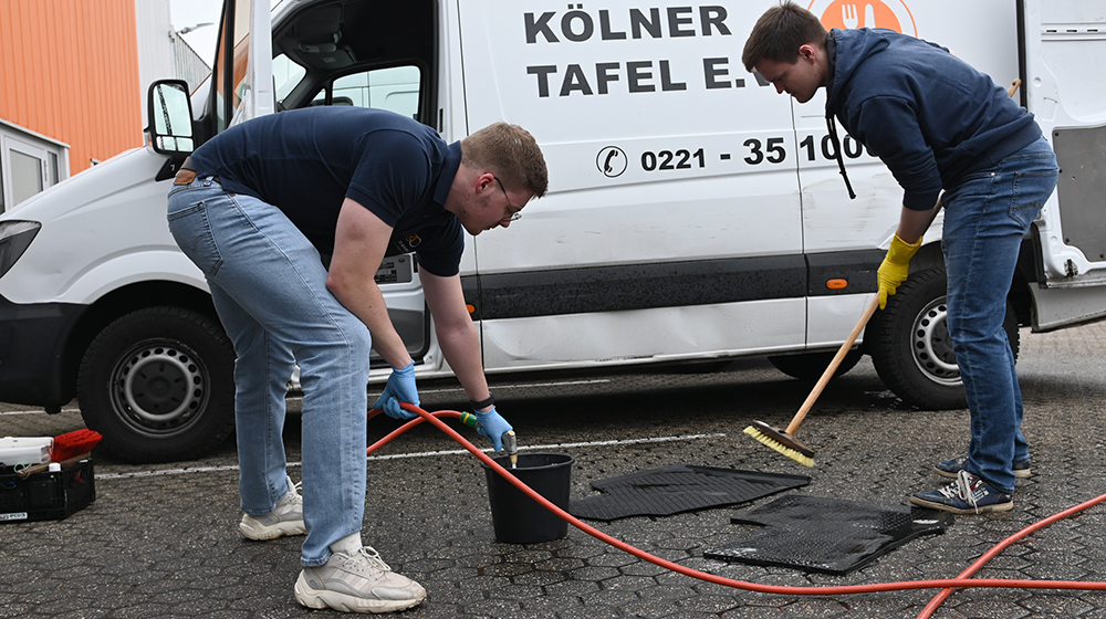 CSR-Aktion Car Wash mit der Kölner Tafel