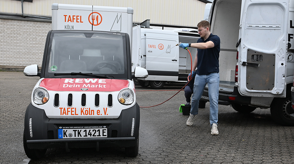 CSR-Aktion Car Wash mit der Kölner Tafel