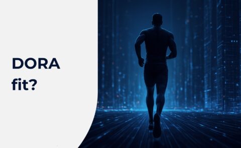 Läufer von hinten der durch eine futuristische Stadt läuft. Blogartikel DORA fit?