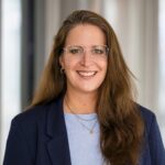 Porträtfoto von Anja Missenberger, Head of Marketing bei der carmasec.